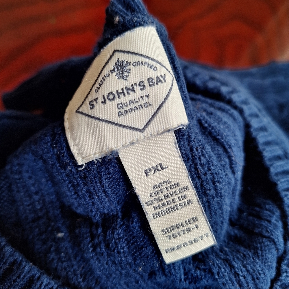 Womens Navy Blue Cable Knit Sweater Size PXL Very Good Condition - Picture 2 of 2